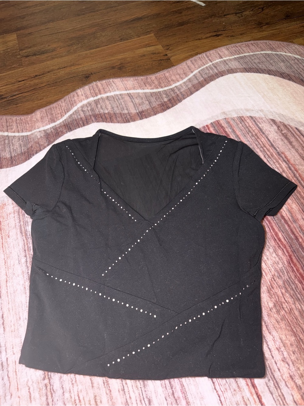 Women’s Athleta mesh crop top